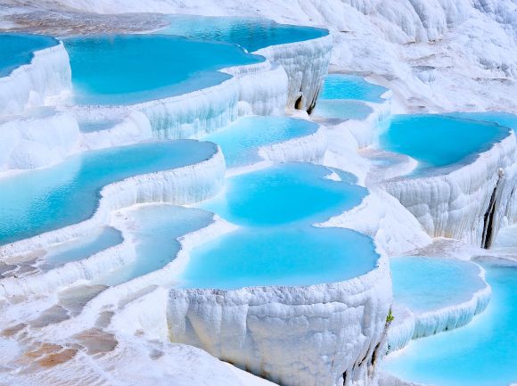 I BENEFICI DELL'ACQUA TERMALE