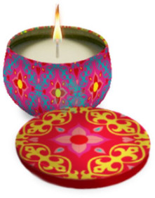 MAIOLICHE COLORS CANDELA ALLA CITRONELLA LEGNO DI CEDRO 120 G - maxifarmacia.it