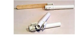 LAMPADINA STILO TASCABILE CON PORTABBASSALINGUA INCLUSA BATTERIA 1,5V - maxifarmacia.it