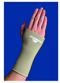 POLSIERA CON PRESA POLLICE THERMOSKIN SINISTRA MISURA MEDIA INDICATA PER IL TRATTAMENTO DELLA DISTORSIONE, DELL'ARTRITE DEL POLSO E DEL TUNNEL CARPALE 17-19 CM - maxifarmacia.it
