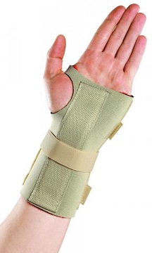 SOSTEGNO PER TUNNEL CARPALE THERMOSKIN SINISTRO MEDIA 17-19 CM - maxifarmacia.it