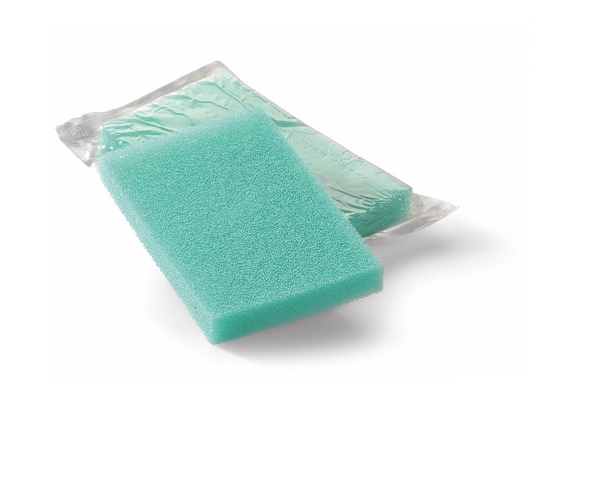 MEDICAZIONE ASSORBENTE IN POLIURETANO ESPANSO LIGASANO STRUTTURA A NIDO D'APE STERILE 15X10X1CM 5 PEZZI - maxifarmacia.it