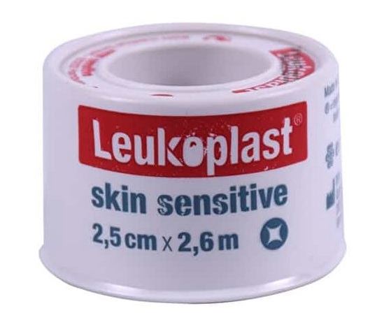 LEUKOPLAST SKIN SENSITIVE CEROTTO SU ROCCHETTO CON MASSA ADESIVA IN SILICONE M2,6 X 2,5CM 1 PEZZO - maxifarmacia.it